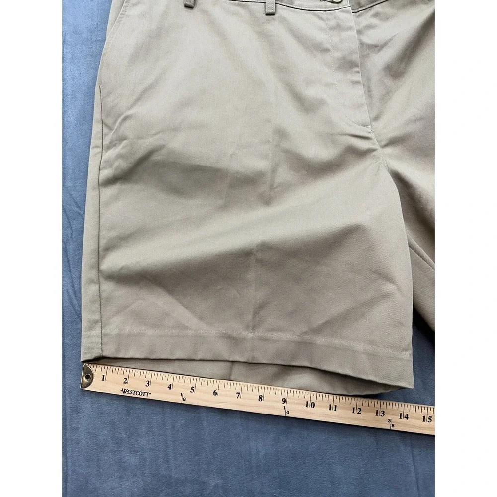 NEW Edwards Khaki Casual Shorts Uniform Womens Size 26 Pockets Pleated